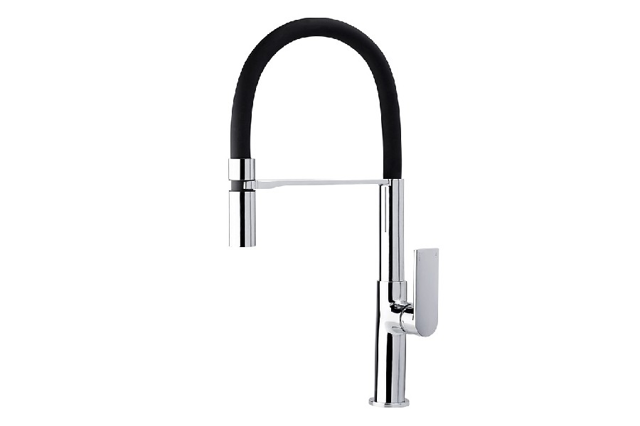 AQG Alpha 05BCA500NC стоящ смесител за кухня с черен гъвкав маркуч